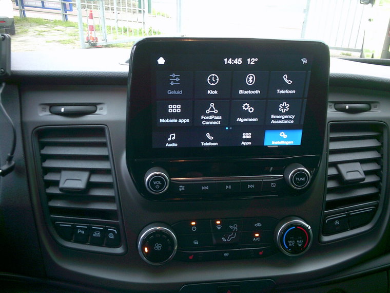 Vehicle Image 11