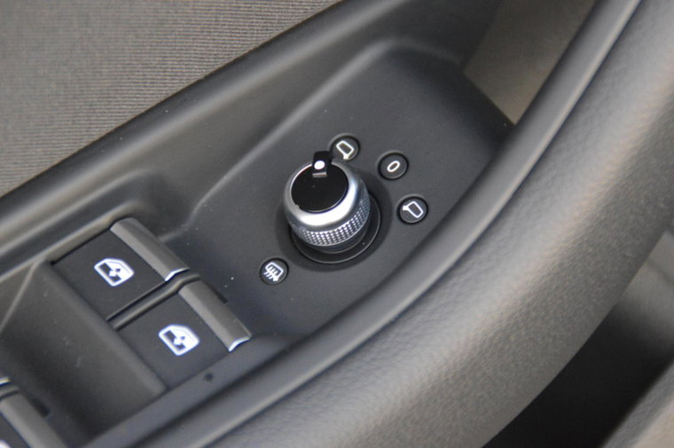 Vehicle Image 33