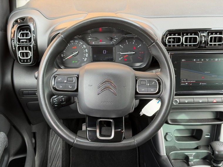 Vehicle Image 23