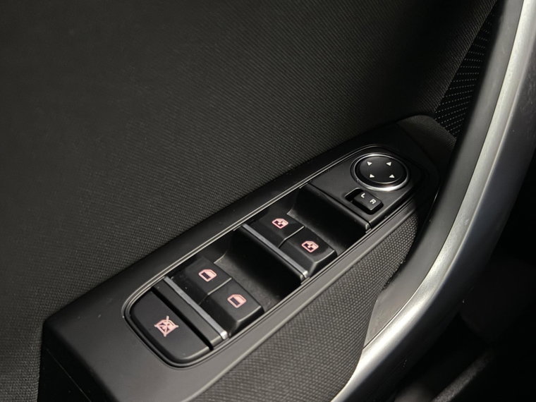 Vehicle Image 27