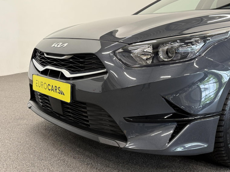 Vehicle Image 35