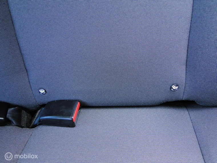 Vehicle Image 27