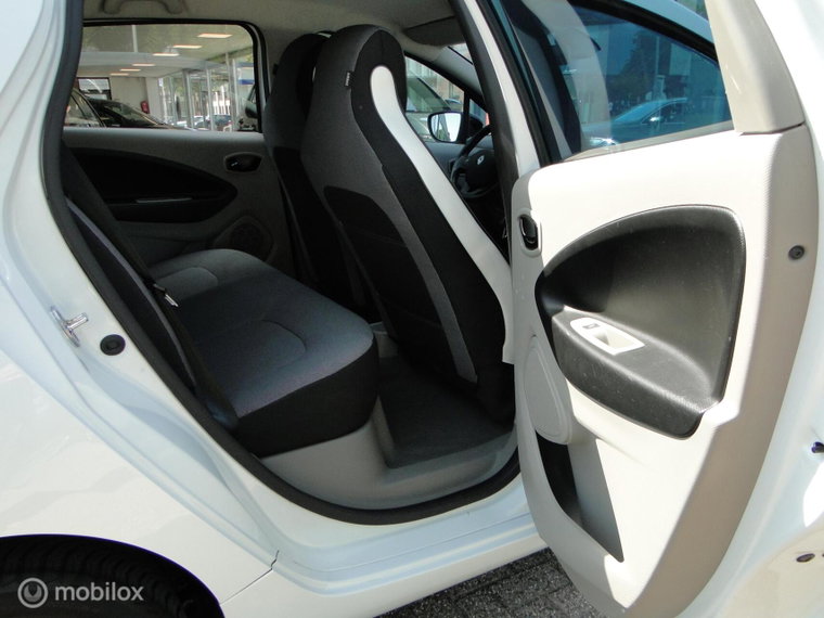 Vehicle Image 31