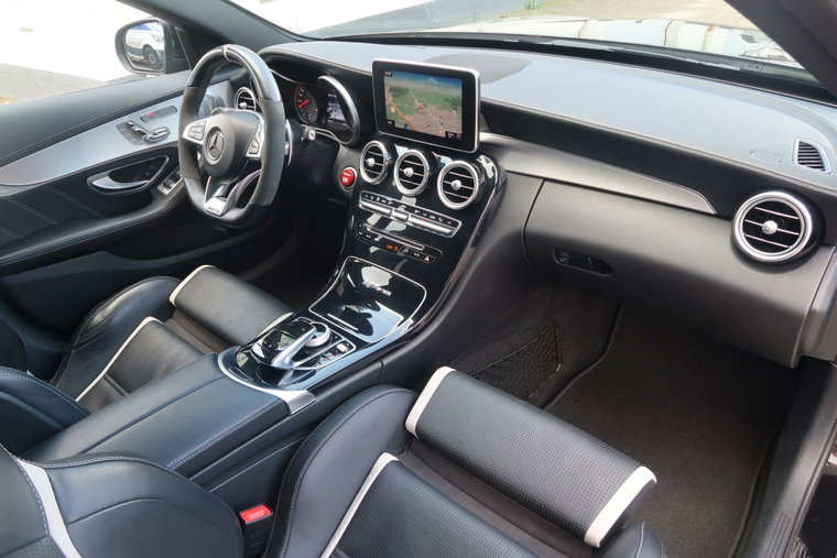 Vehicle Image 33