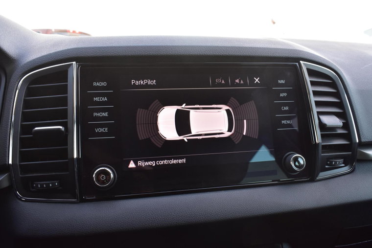 Vehicle Image 9