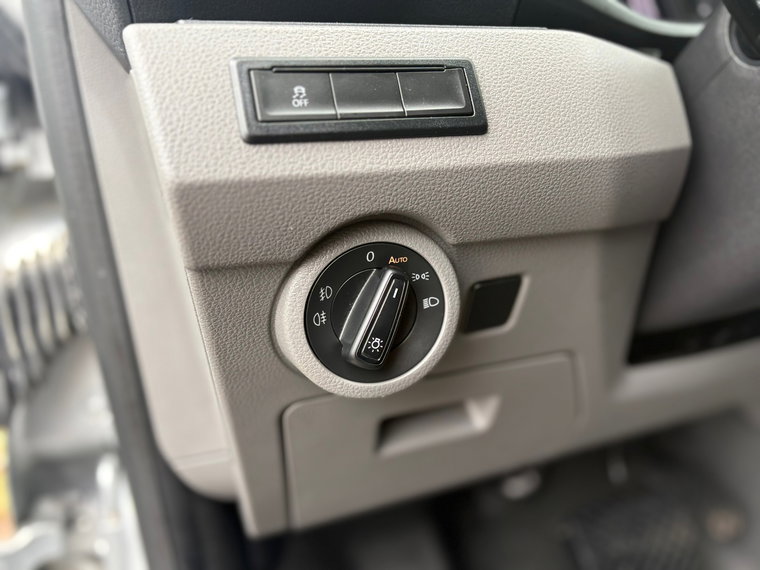 Vehicle Image 26