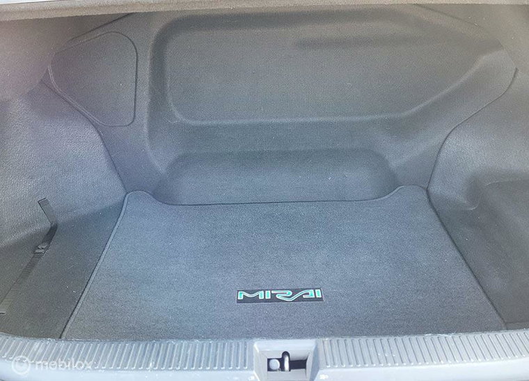Vehicle Image 37