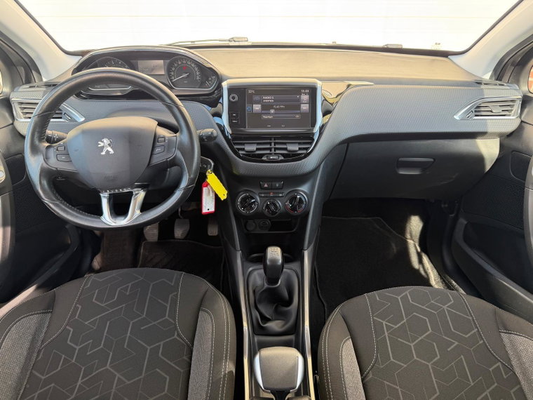 Vehicle Image 15