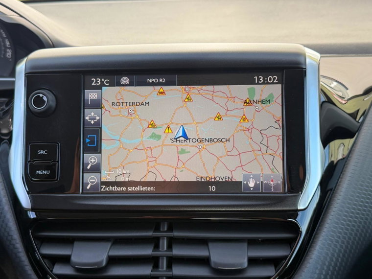 Vehicle Image 17