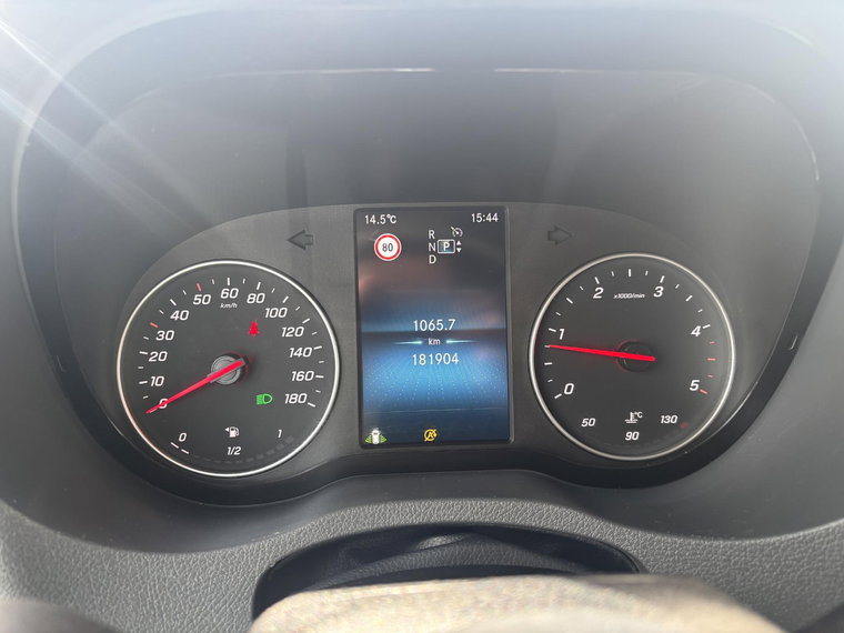 Vehicle Image 23