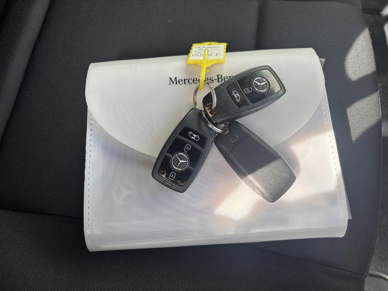 Vehicle Image 27