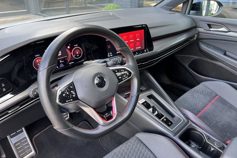 Vehicle Image 14