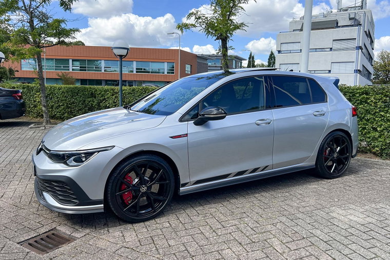 Vehicle Image 28