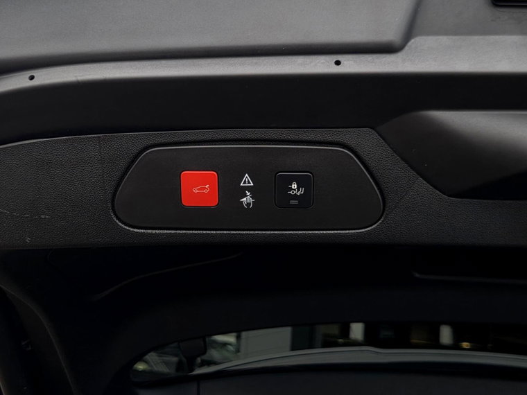 Vehicle Image 39