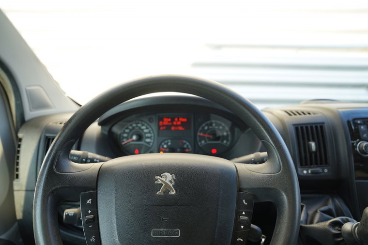 Vehicle Image 24