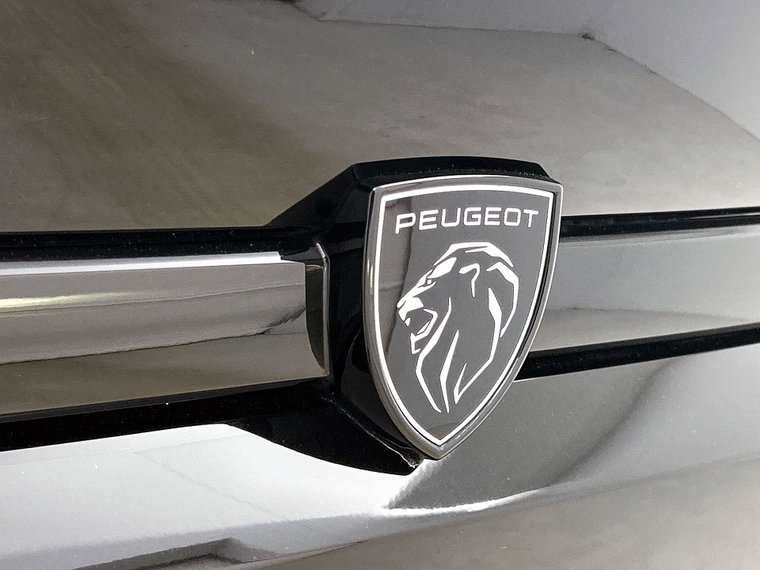 Vehicle Image 32