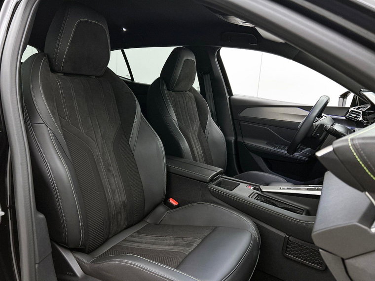 Vehicle Image 38