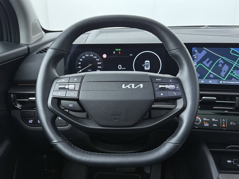 Vehicle Image 38