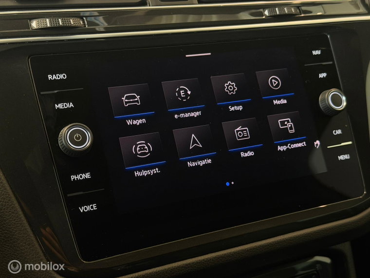 Vehicle Image 38