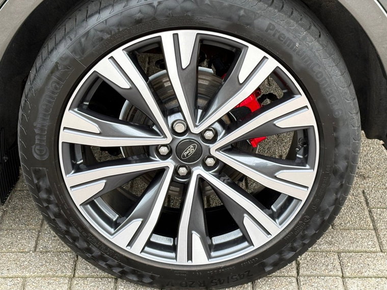 Vehicle Image 20