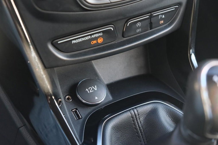 Vehicle Image 22