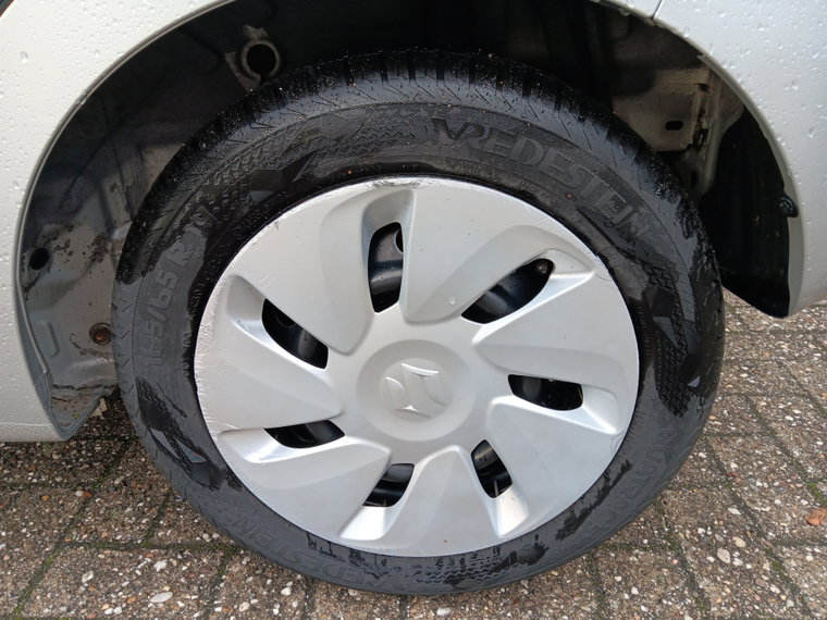 Vehicle Image 14