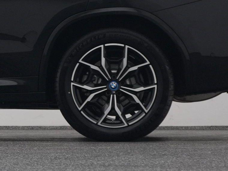 Vehicle Image 39