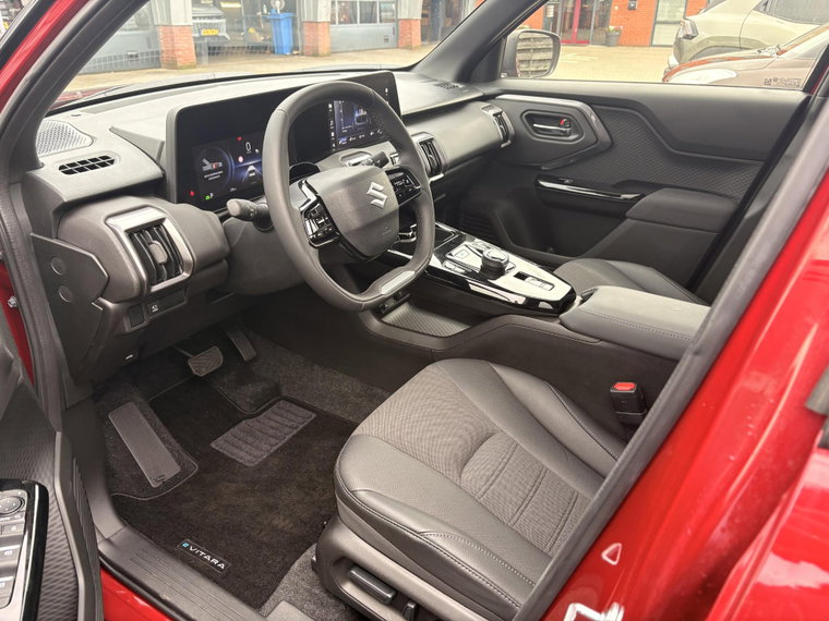 Vehicle Image 10