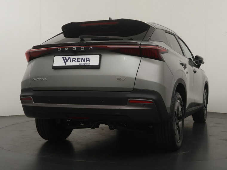 Vehicle Image 8