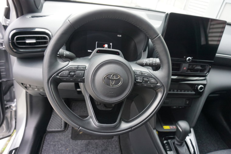 Vehicle Image 17