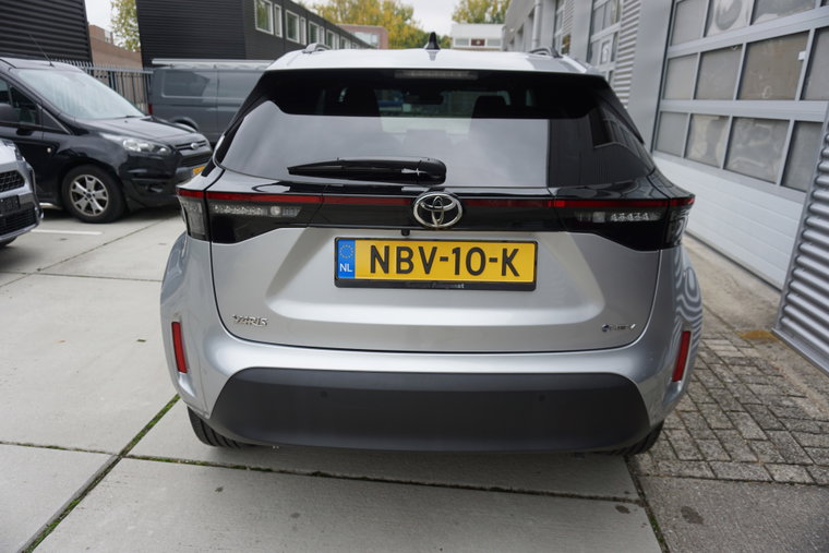 Vehicle Image 4