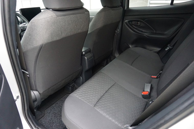 Vehicle Image 11