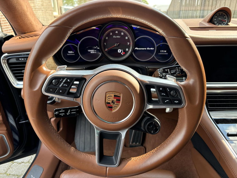Vehicle Image 32