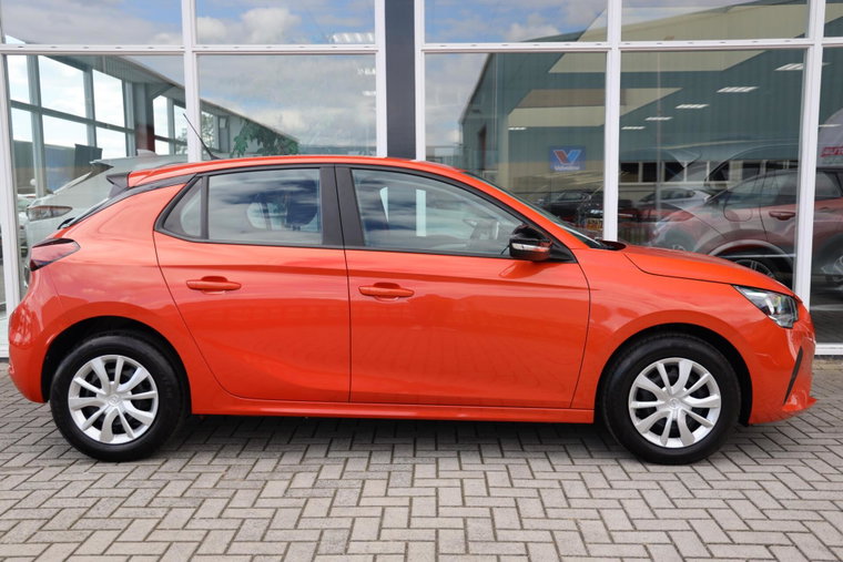 Vehicle Image 12