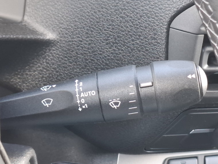 Vehicle Image 26