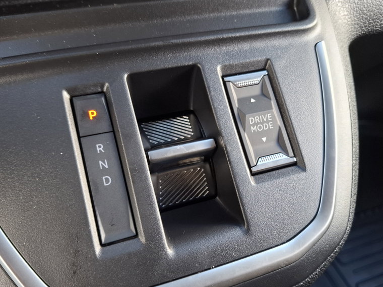 Vehicle Image 28