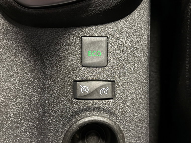 Vehicle Image 29