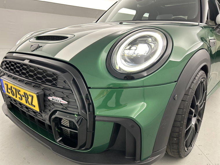 Vehicle Image 33