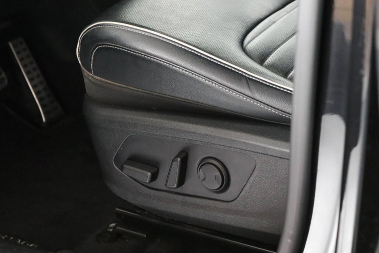 Vehicle Image 53