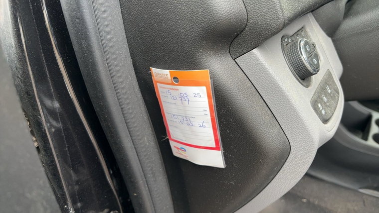 Vehicle Image 12