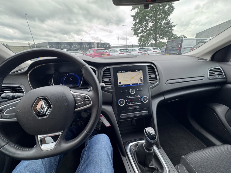 Vehicle Image 19