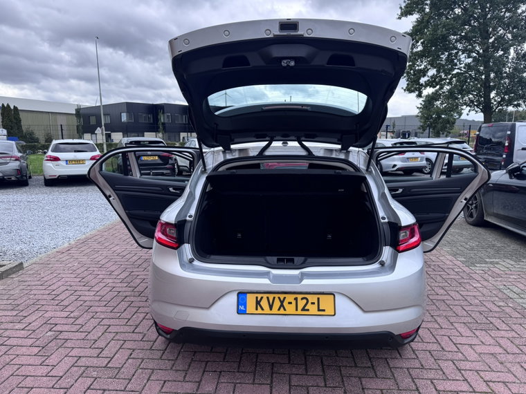 Vehicle Image 27