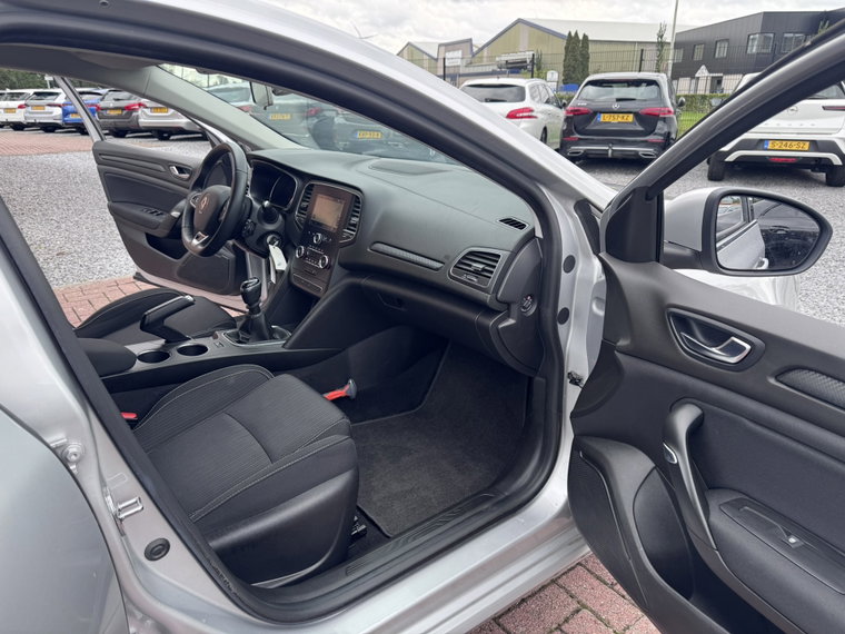 Vehicle Image 31