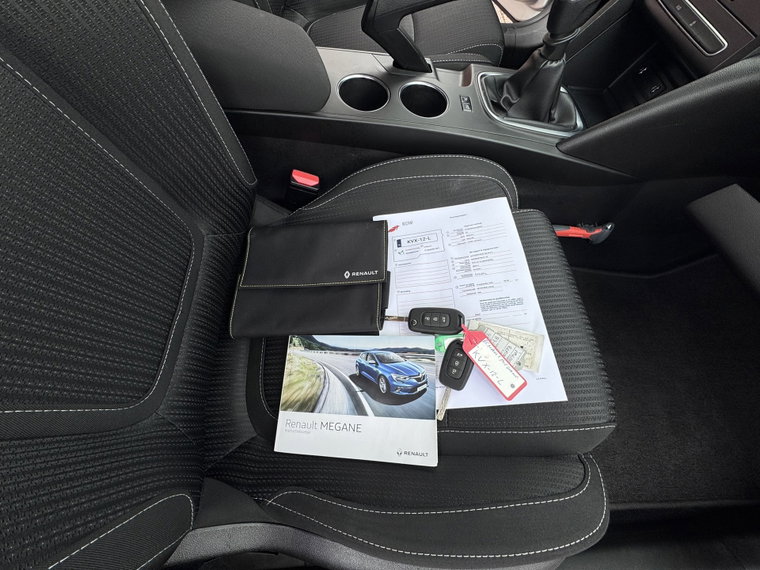 Vehicle Image 35