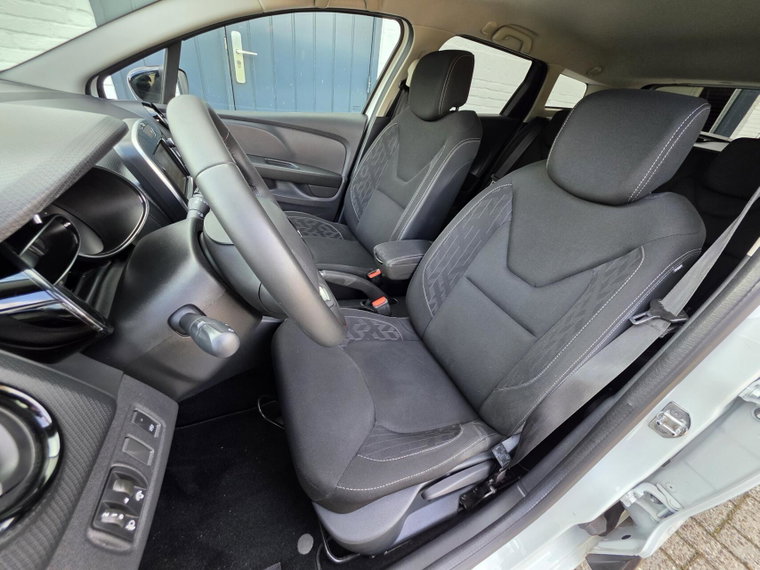 Vehicle Image 31