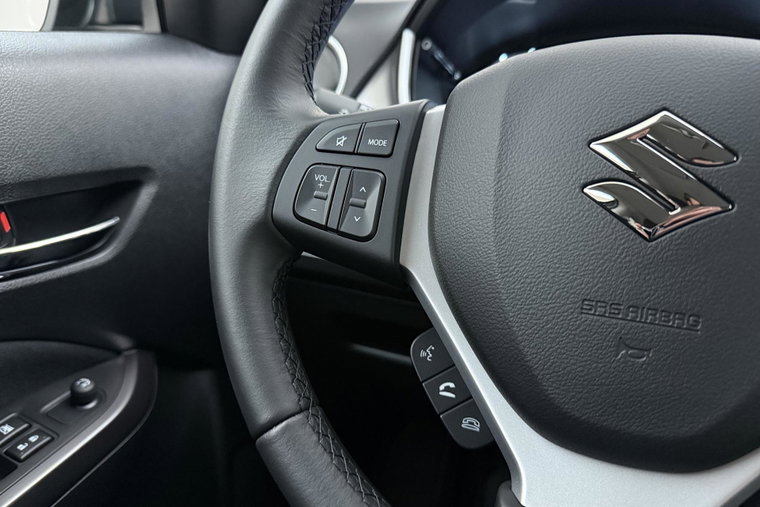 Vehicle Image 22
