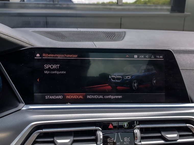 Vehicle Image 42