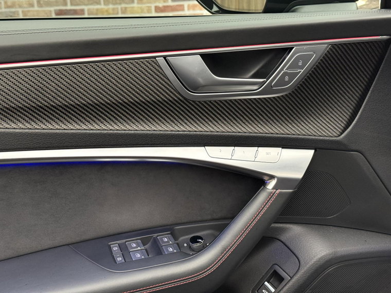 Vehicle Image 46