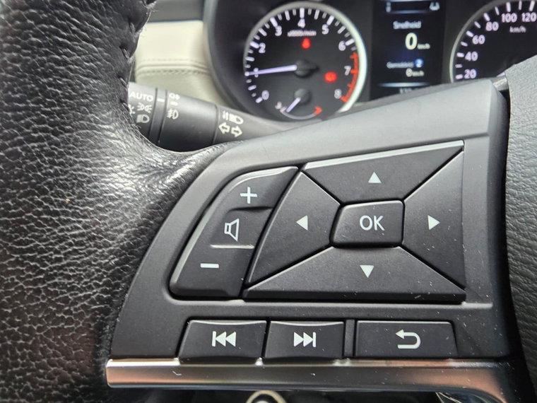 Vehicle Image 27