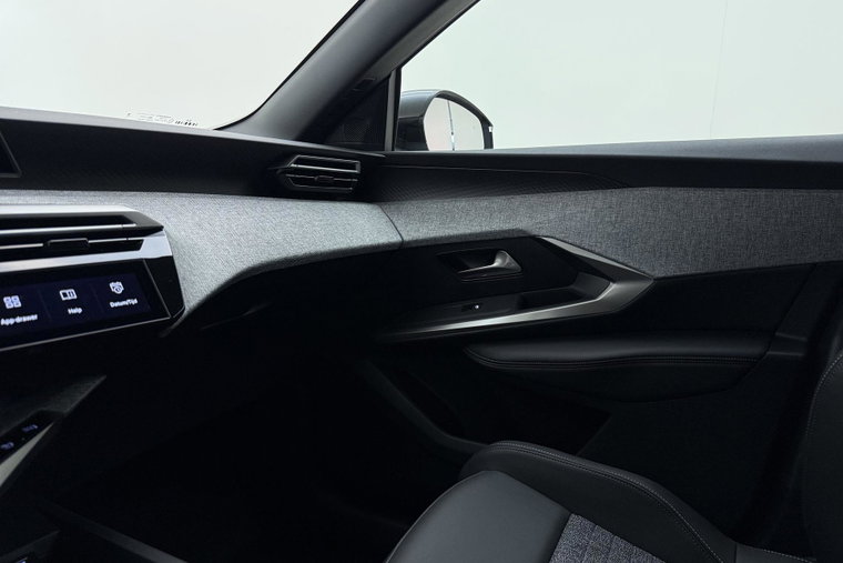 Vehicle Image 39